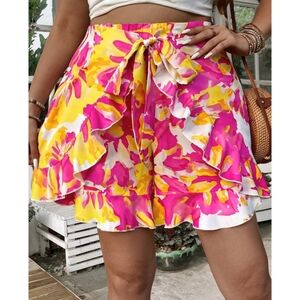 Shein Curve Printed Ruffle Hem Shorts Pink & Yellow Size 2X